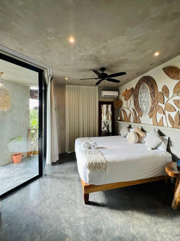 caption (3) caption (3)